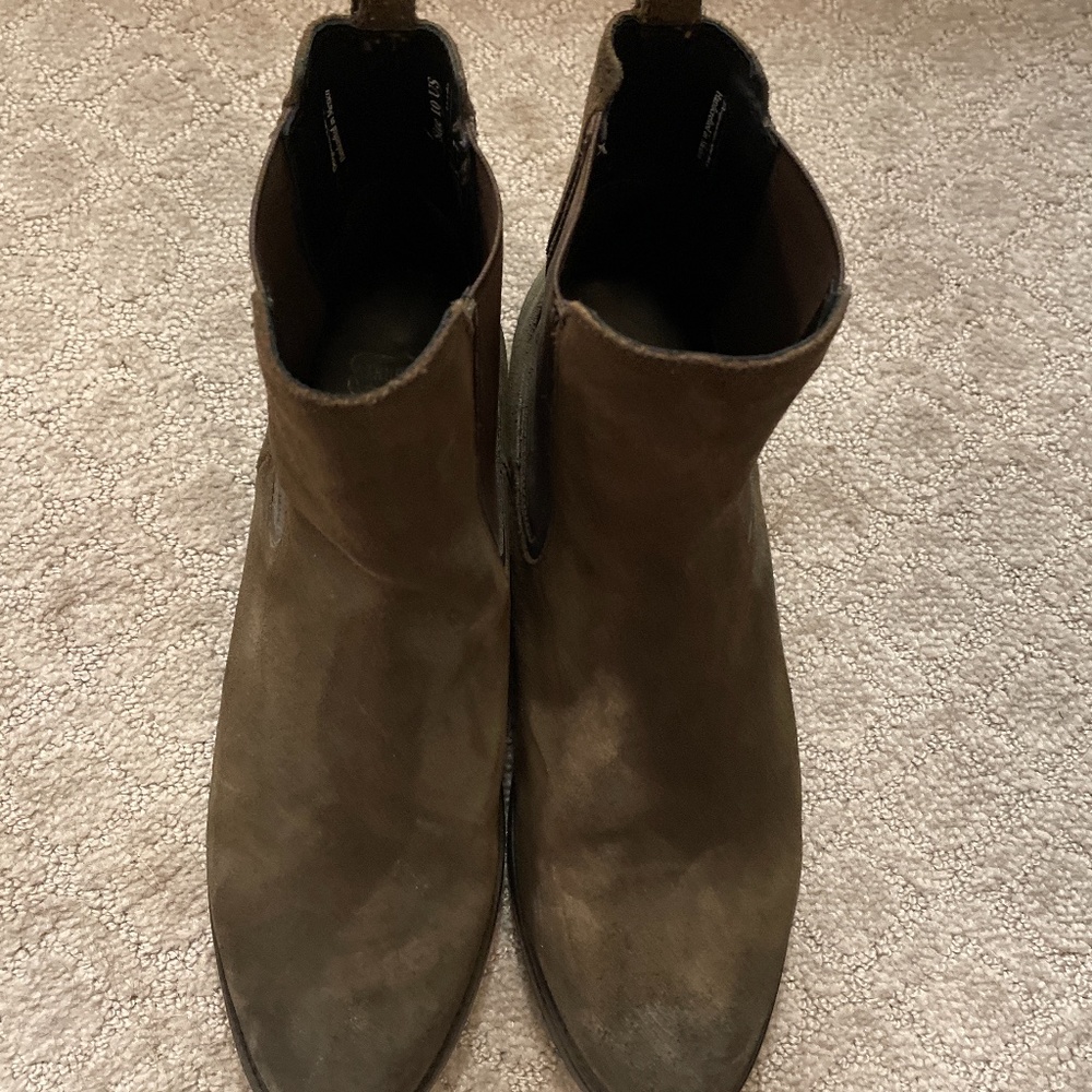 Thursday Women’s Boots Size 10